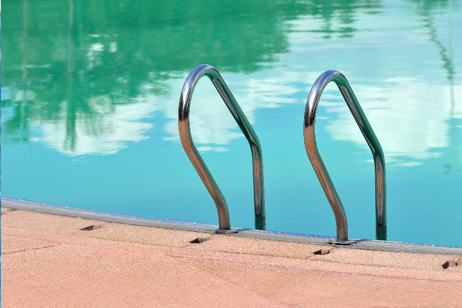 Conquering Black Algae in Your Home Swimming Pool: Causes, Solutions, and Products
