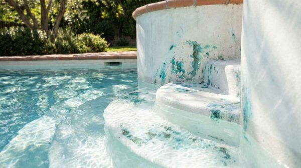 Pool Stains Copper Removal: How to Get Rid of Blue-Green Pool Stains
